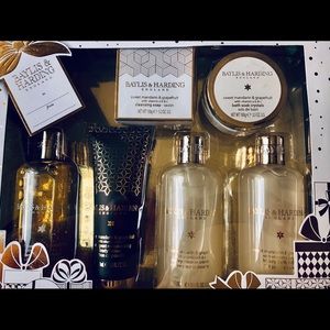 Baylis & Harding England Gift Set
